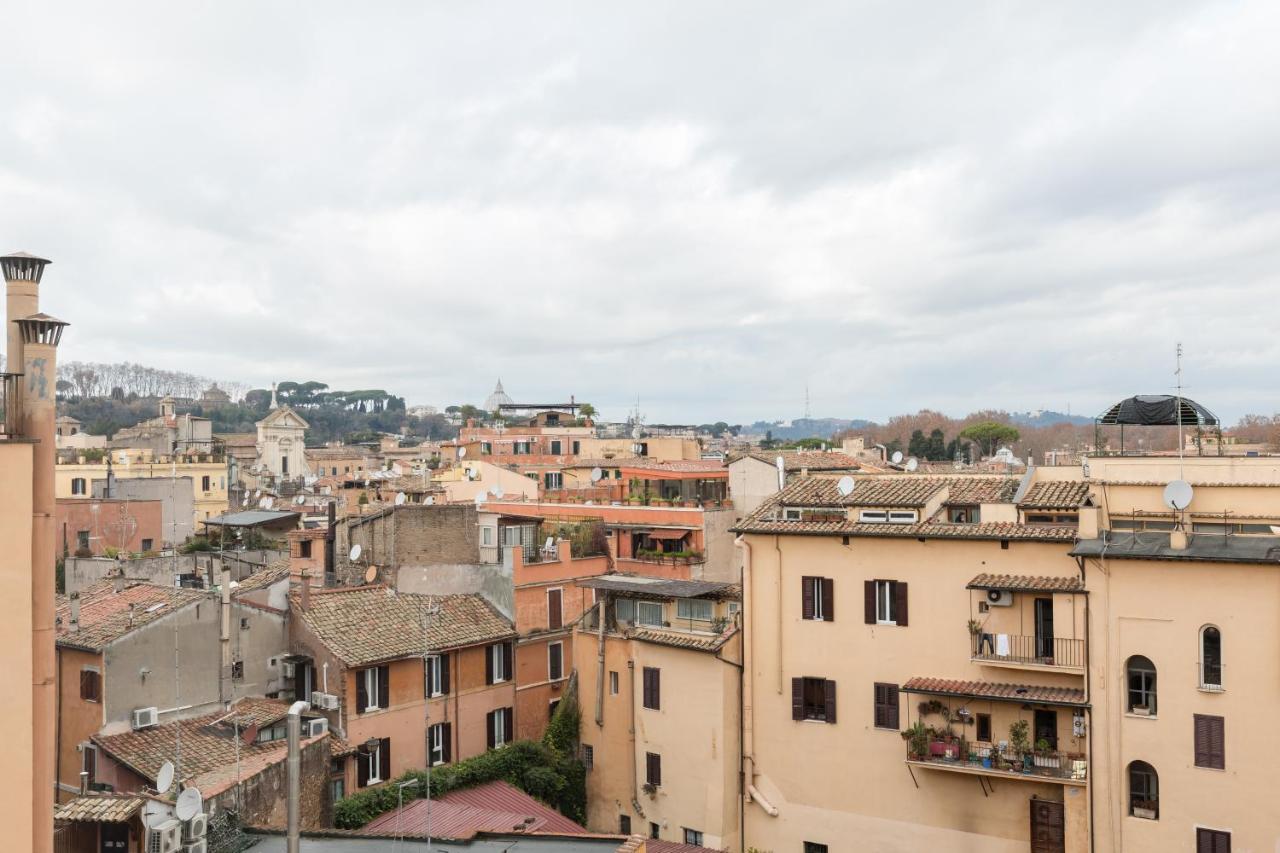 Amazing Penthouse With Private Terrace In Trastevere Rome Buitenkant foto